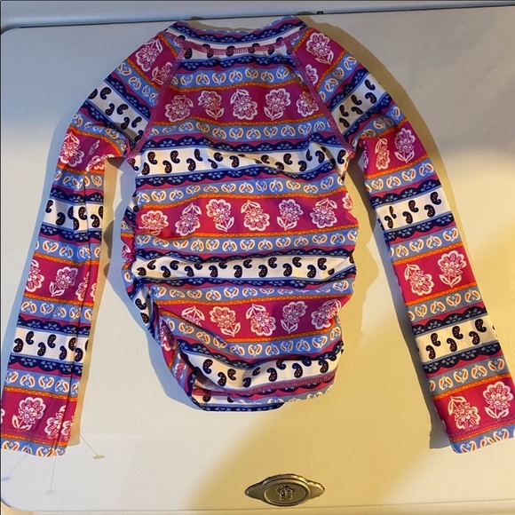 COPY - Tucker + Tate Swim top new never worn - Picture 4 of 8